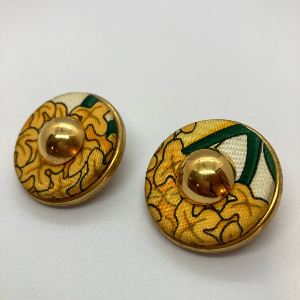 SOLD! Hermes vintage clip on earrings